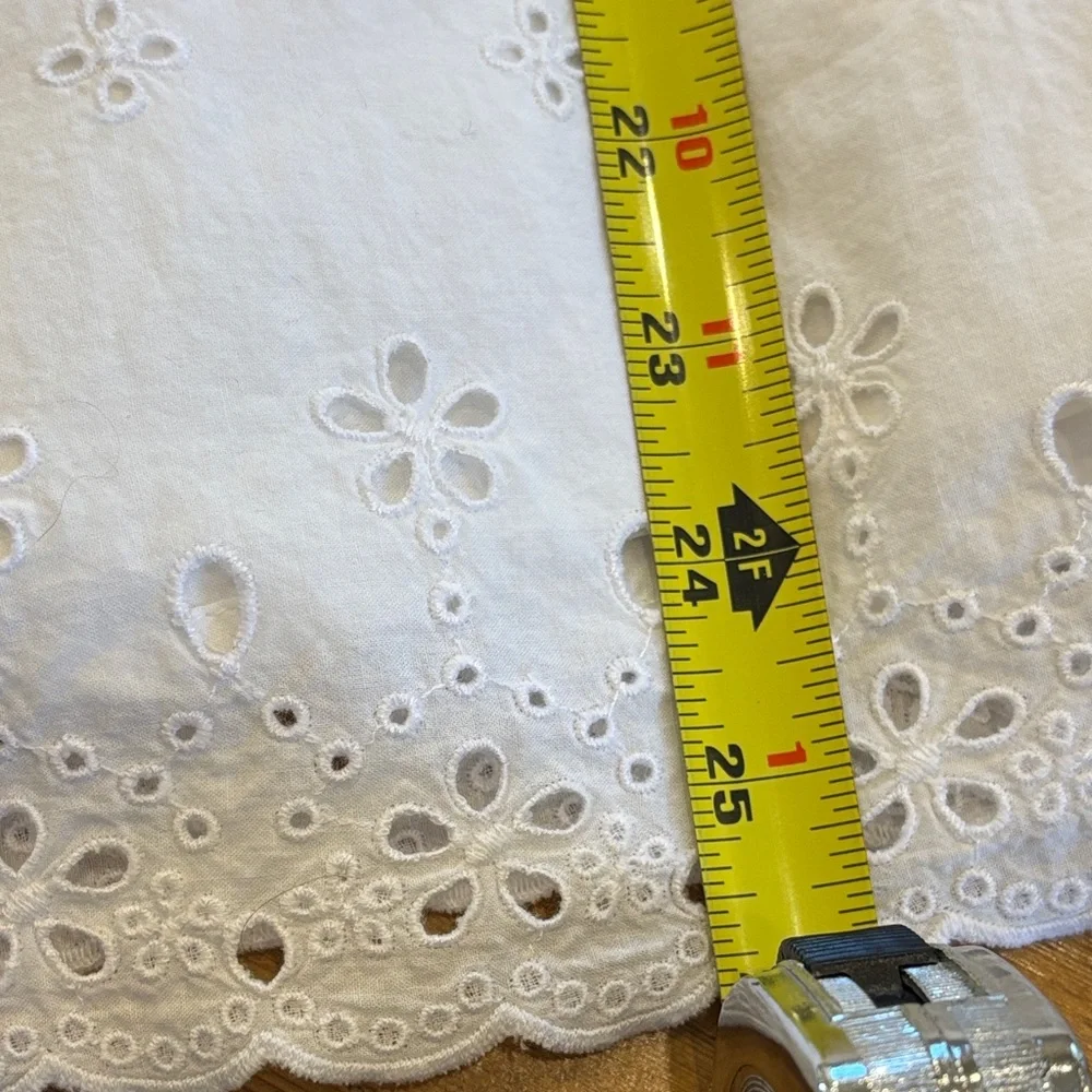 GAP White Eyelet Sundress for‎ Girls - Classic Summer Dress Size S 6-7)